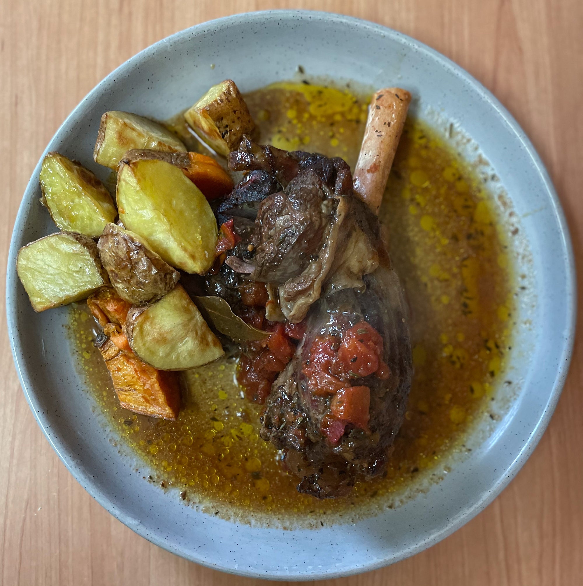 Recipe: Mint & Tomato Lamb Shanks w/ Roasted Vege